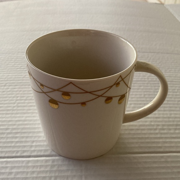 Starbucks Bone China Porcelain 2012 Christmas Mug White Gold Garland Accent - Picture 2 of 6